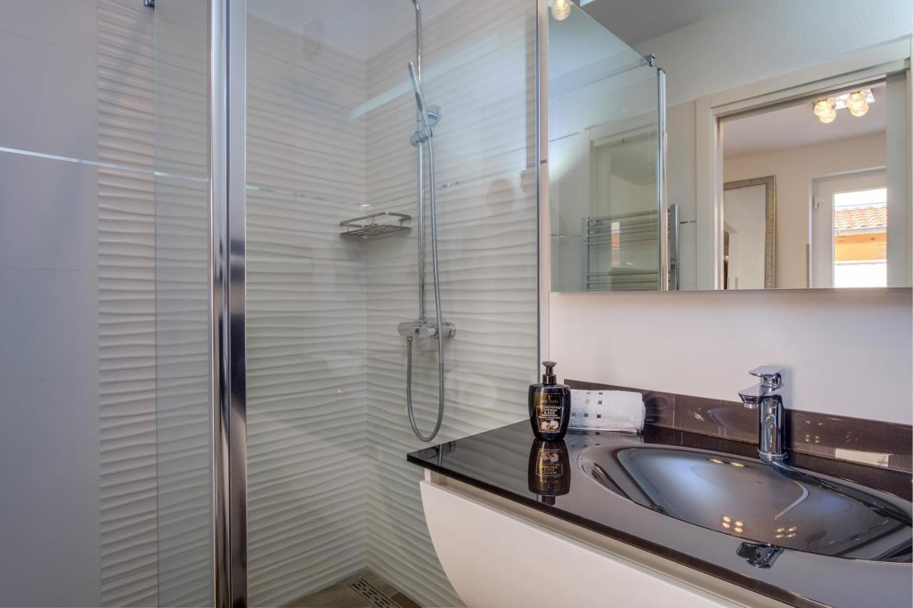 Leonida Apartment Mali Losinj Bagian luar foto