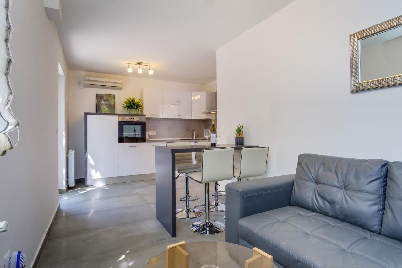 Leonida Apartment Mali Losinj Bagian luar foto