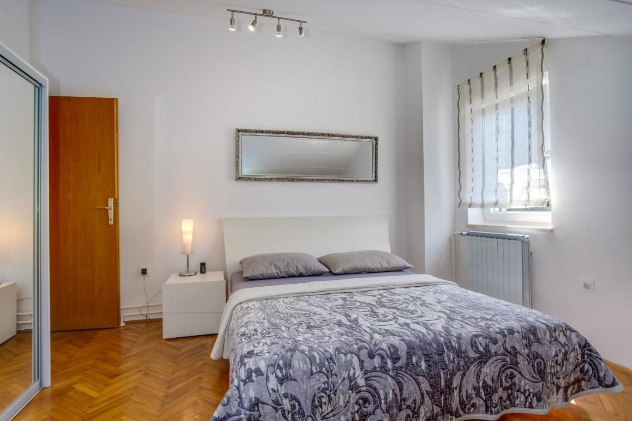 Leonida Apartment Mali Losinj Bagian luar foto