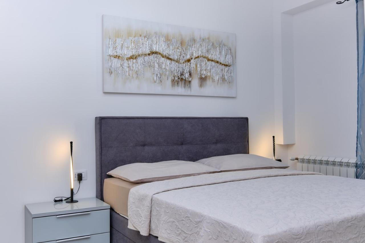 Leonida Apartment Mali Losinj Bagian luar foto