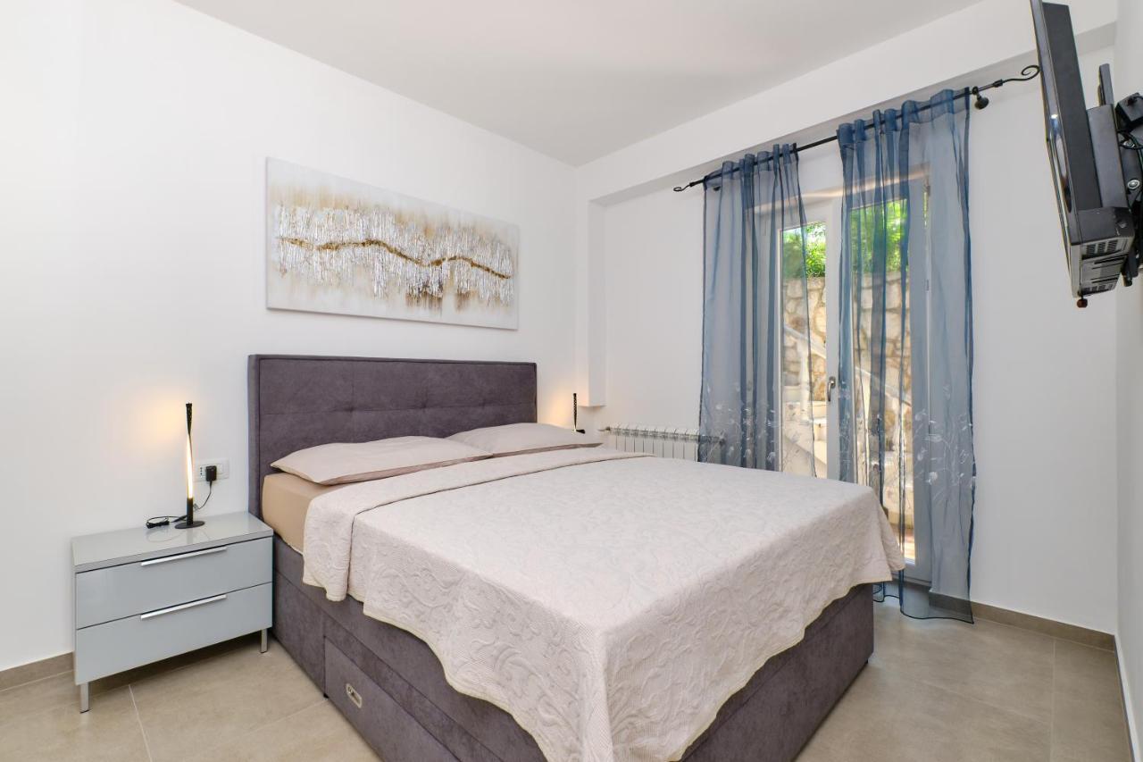 Leonida Apartment Mali Losinj Bagian luar foto